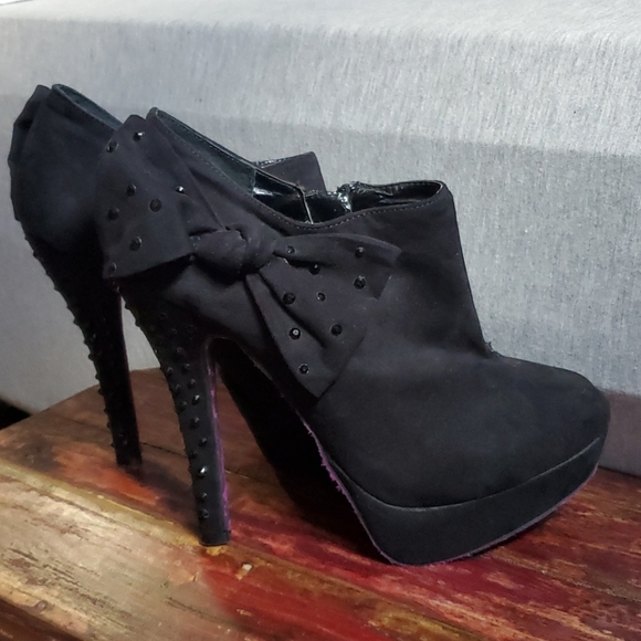 Betsey J heels - Picture 10 of 13